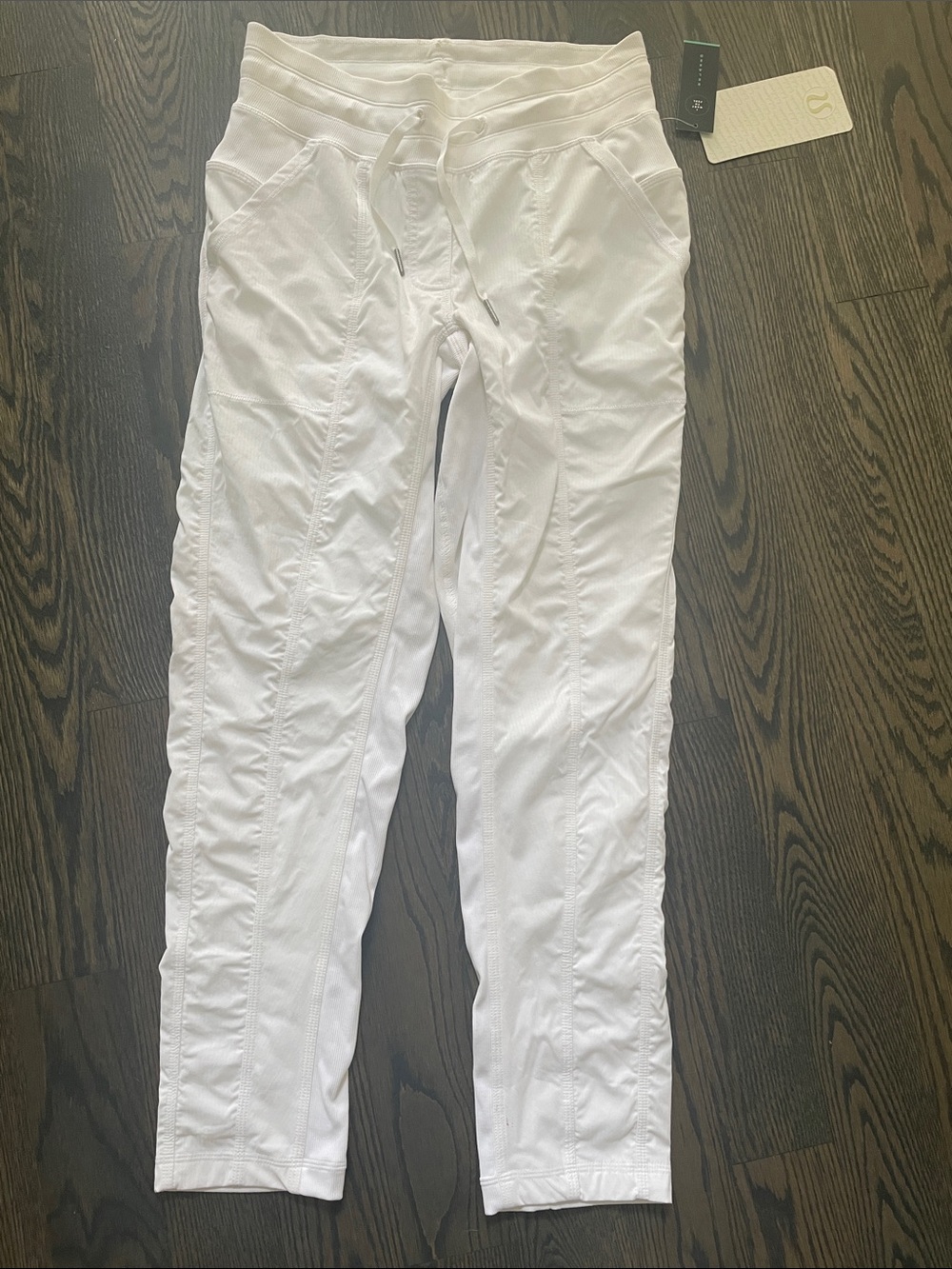 NWT lululemon athletica White street to studio pant II lined Joggers size 6